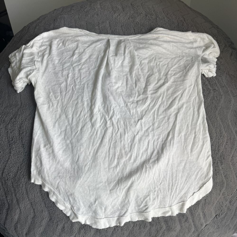 We The Free Women’s Henley Top White Short Sleeve Raw Hem Boho Small - Picture 8 of 9